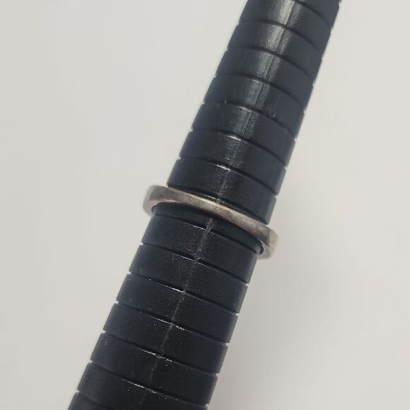 Sterling Silver Ring Size 8 - Picture 2 of 5